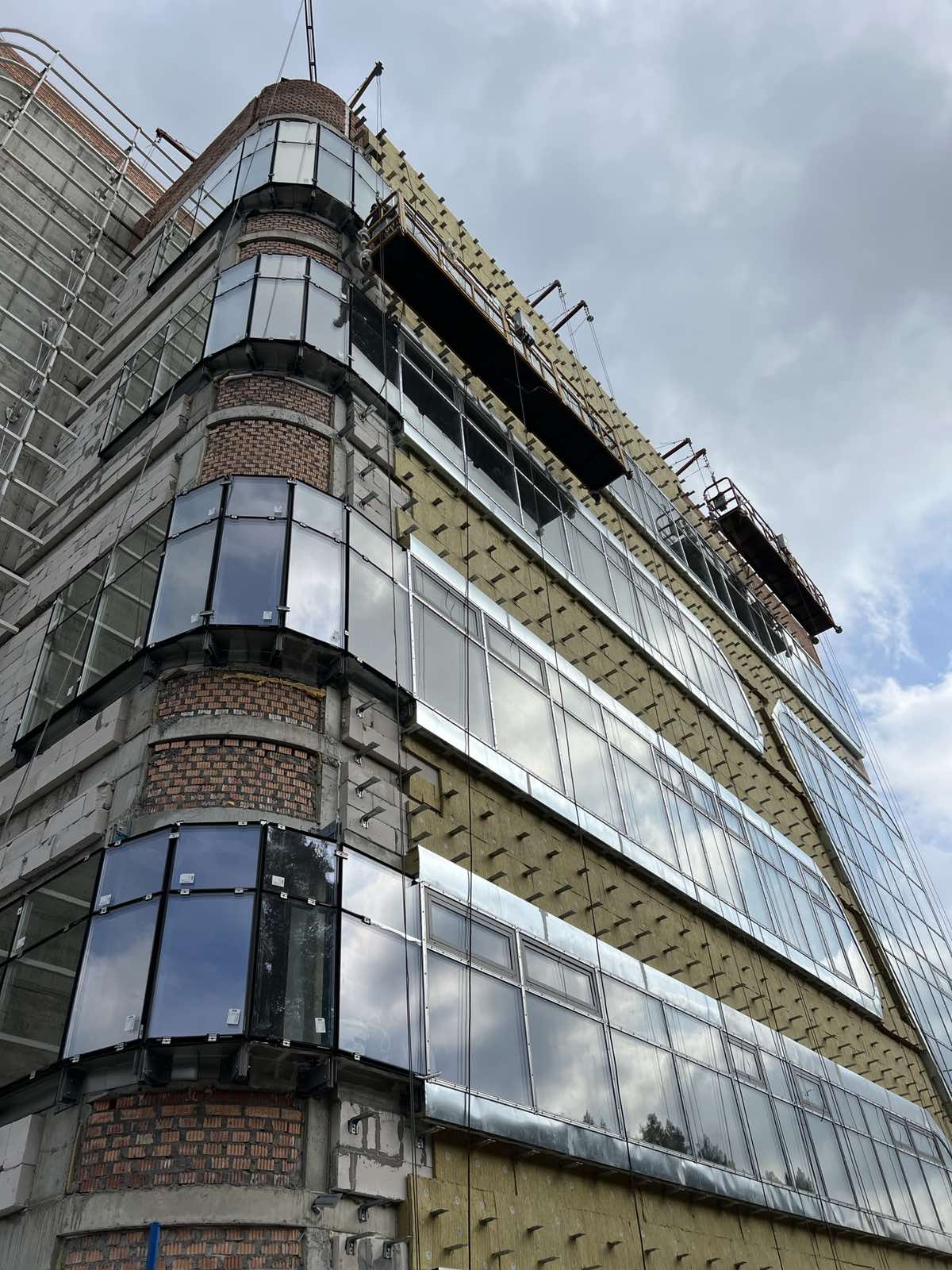 Монтаж фасадных кассет